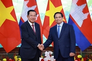 Vietnamese PM meets with President of Cambodian People
